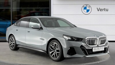 2025 BMW 5 Series 520i M Sport 4dr Auto Petrol Saloon 10,999 mi photo